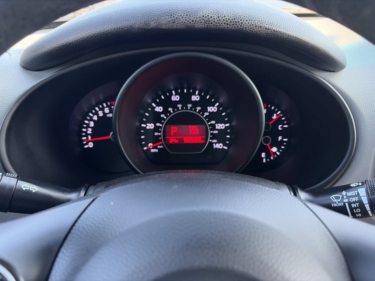 Used 2016 Kia Soul FWD image 38