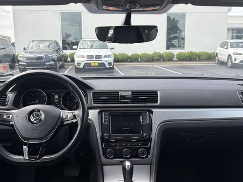 Used 2019 Volkswagen Passat 2.0T Wolfsburg w/ Wheels & Sunroof Package FWD image 30