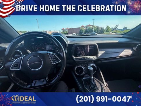 Used 2021 Chevrolet Camaro LT w/ Technology Package RWD image 16