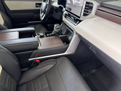Used 2025 Toyota Tundra Capstone AWD/4WD image 18