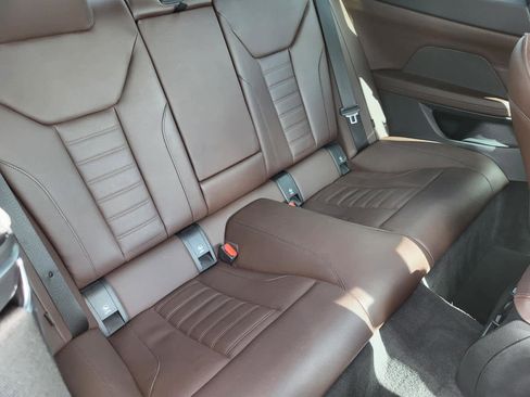 Used 2023 BMW 440i xDrive Coupe w/ Premium Package image 11