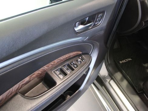 Used 2020 Acura MDX SH-AWD w/ Technology Package image 31