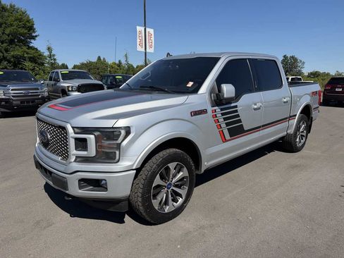 Used 2019 Ford F150 Lariat w/ Equipment Group 502A Luxury AWD/4WD image 4