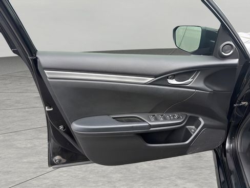 Used 2019 Honda Civic Sport image 25