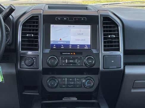 Used 2019 Ford F150 XLT w/ Equipment Group 302A Luxury AWD/4WD image 17