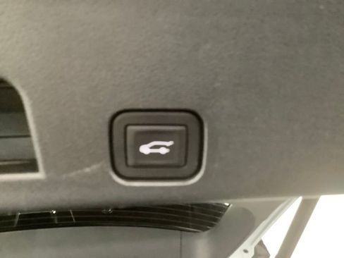 Used 2024 Chevrolet Traverse RS w/ LPO, Floor Liner Package AWD/4WD image 22