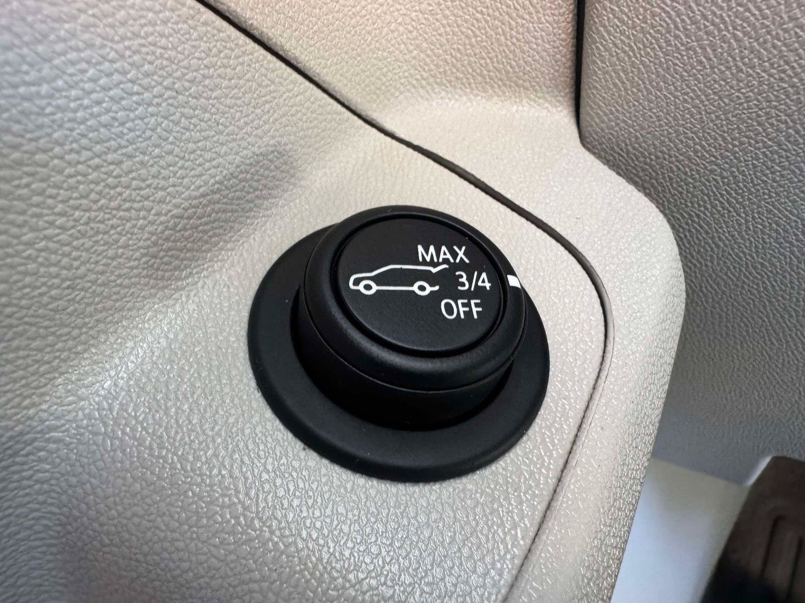Used 2019 GMC Terrain Denali w/ Advanced Safety Package AWD/4WD image 28