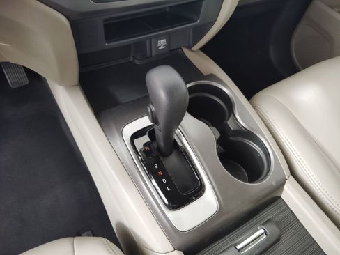 Certified 2017 Honda Pilot LX image 13