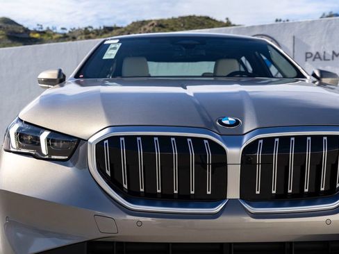 New 2026 BMW 530i w/ Convenience Package image 9