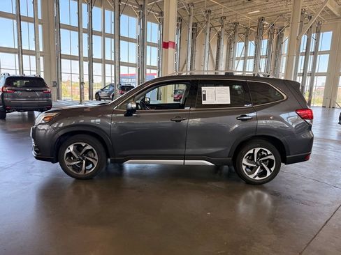 Used 2023 Subaru Forester Touring w/ Popular Package #3 AWD/4WD image 6