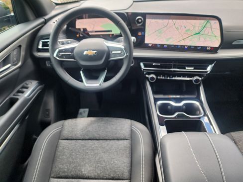 New 2025 Chevrolet Traverse LT w/ Driver Confidence Package image 21