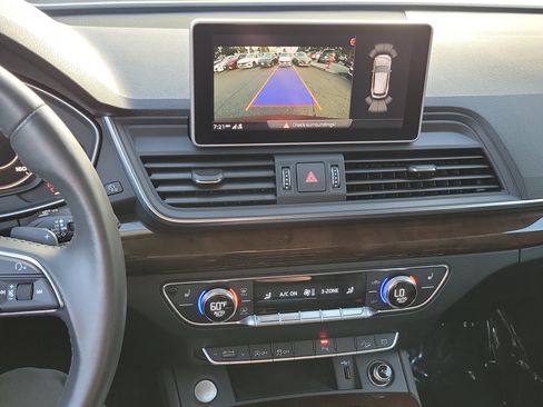 Used 2019 Audi Q5 2.0T Premium Plus w/ Premium Plus Package image 11