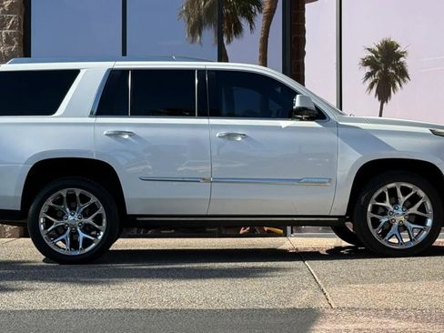 Used 2018 Cadillac Escalade Premium Luxury image 15