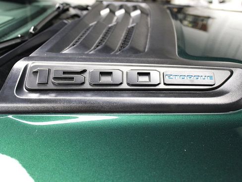 New 2026 RAM 1500 Laramie w/ Night Edition AWD/4WD image 46