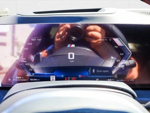 New 2026 BMW X5 M60i w/ Executive Package image 14