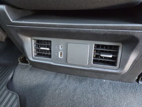 Used 2025 Chevrolet Silverado 2500 Custom w/ Custom Convenience Package image 12