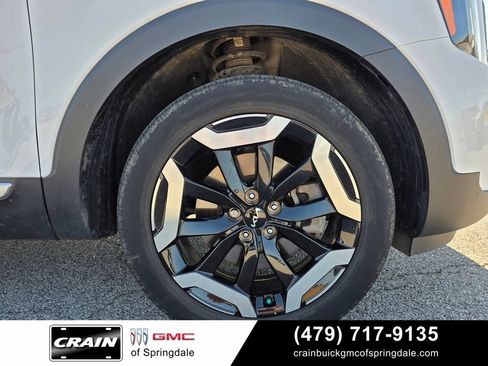 Used 2023 Kia Telluride EX w/ EX Captain's Chair Package FWD image 29