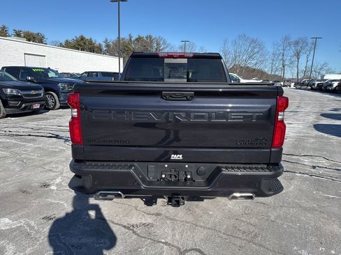 Used 2023 Chevrolet Silverado 1500 High Country w/ High Country Premium Package image 4