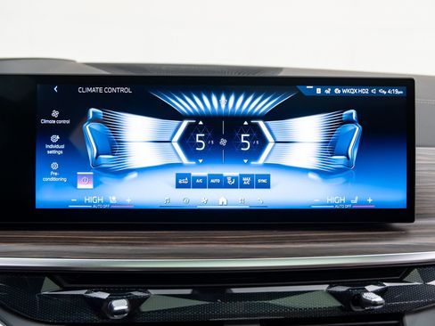 New 2026 BMW X7 xDrive40i w/ M Sport Package image 29