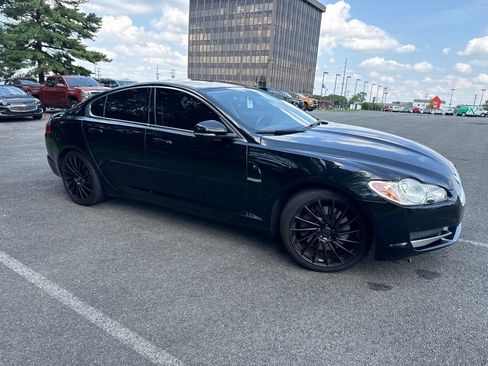 Used 2011 Jaguar XF Premium RWD image 3