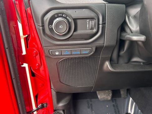 Used 2025 Jeep Wrangler Sahara 4xe image 32