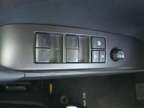 Used 2024 Toyota Camry SE image 28