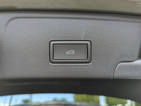 New 2026 Volkswagen Atlas Cross Sport SEL Premium R-Line image 17