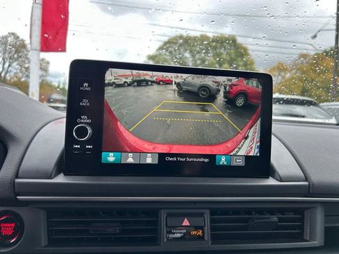 Used 2023 Honda Pilot Touring image 15