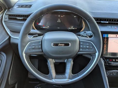 New 2026 Jeep Grand Cherokee Limited AWD/4WD image 19