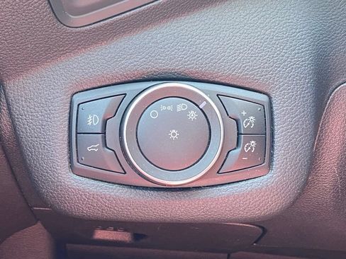 Used 2017 Ford Escape SE AWD/4WD image 25