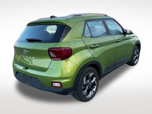 Used 2020 Hyundai Venue SEL w/ Convenience + Premium Package image 8
