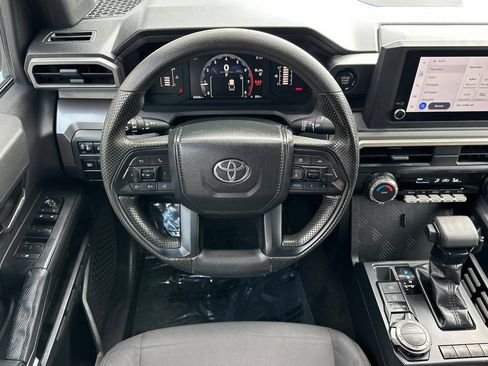 Used 2024 Toyota Tacoma SR5 AWD/4WD image 15
