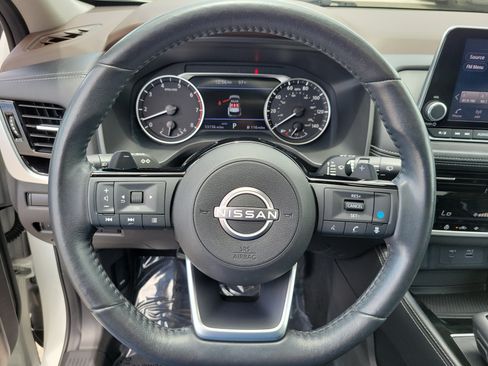Used 2023 Nissan Rogue SL AWD/4WD image 20