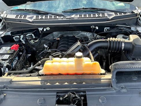 Used 2018 Ford F150 XLT image 30