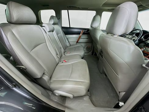 Used 2009 Toyota Highlander Limited AWD/4WD image 8