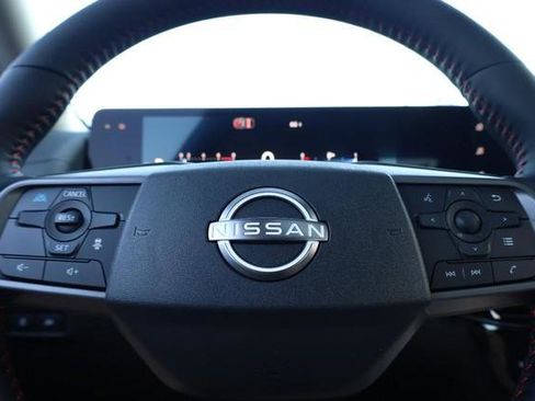 New 2026 Nissan Sentra SR FWD image 10