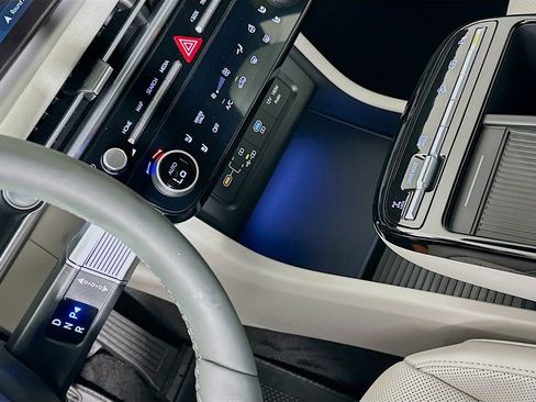 New 2026 Hyundai Tucson Limited image 15