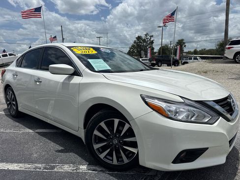 Used 2017 Nissan Altima 2.5 SV FWD image 49