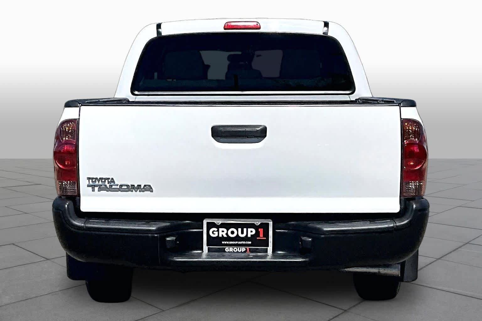 Used 2013 Toyota Tacoma 2WD Double Cab w/ Convenience Pkg image 4