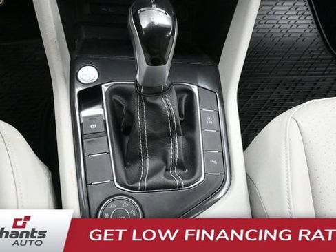 Used 2023 Volkswagen Tiguan SE R-Line AWD/4WD image 17