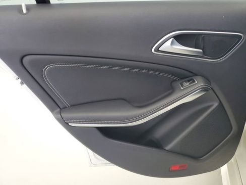 Used 2016 Mercedes-Benz CLA 250 image 14