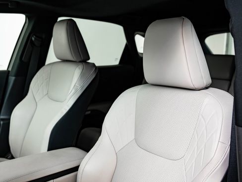 Certified 2023 Lexus RX 350h w/ Cold Area Package image 24