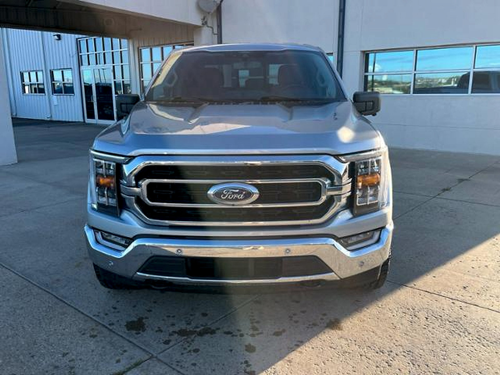 Used 2022 Ford F150 XLT w/ Equipment Group 302A High AWD/4WD image 2
