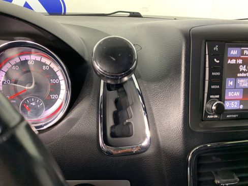 Used 2020 Dodge Grand Caravan GT FWD image 23