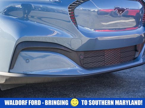 Used 2023 Ford Mustang Mach-E Select image 13