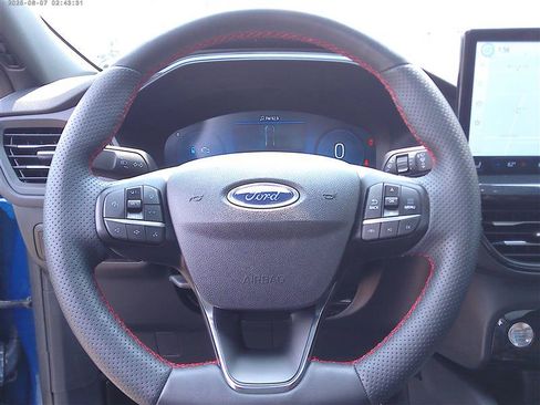 Used 2023 Ford Escape ST-Line Elite w/ Premium Technology Package AWD/4WD image 11