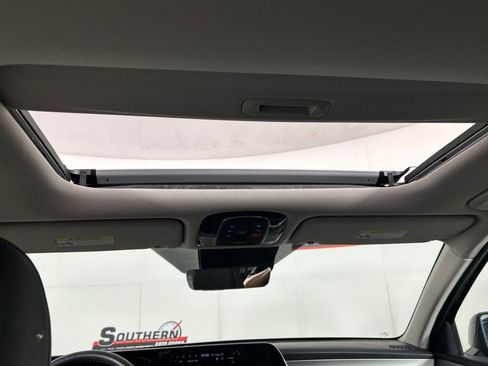 Certified 2025 Hyundai Palisade SEL image 29