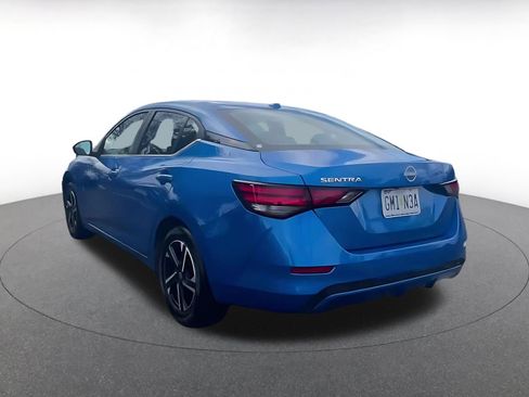 Used 2025 Nissan Sentra SV image 11