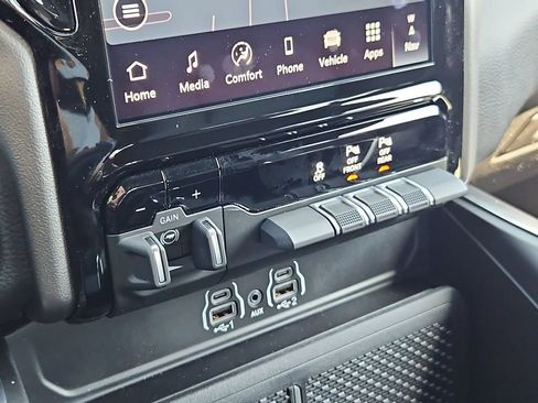 New 2026 RAM 1500 Big Horn AWD/4WD image 25