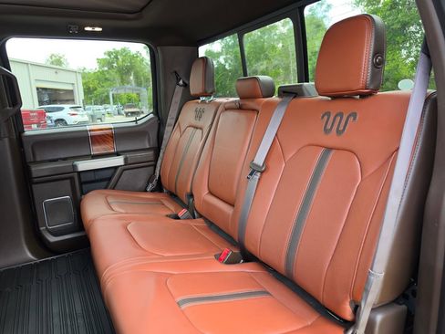 Used 2019 Ford F150 King Ranch w/ Equipment Group 601A Luxury AWD/4WD image 17